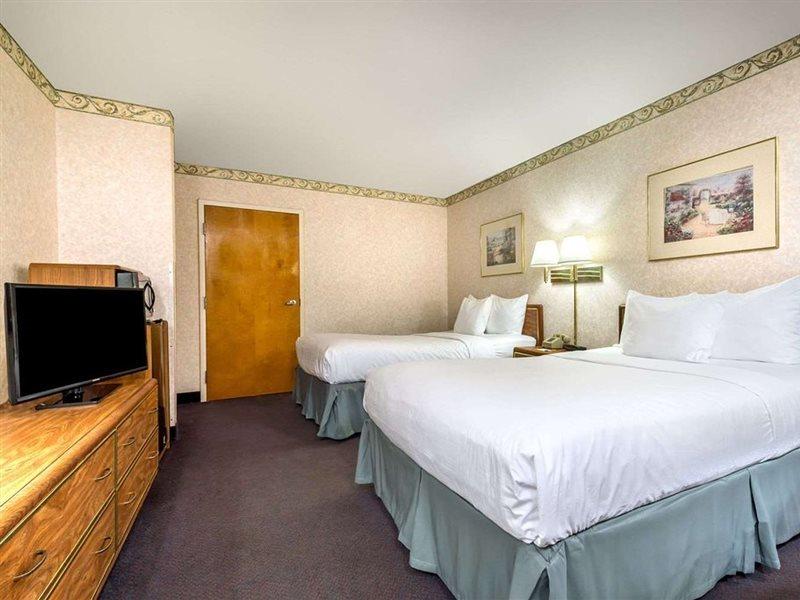 Days Inn By Wyndham Vineland Exterior photo