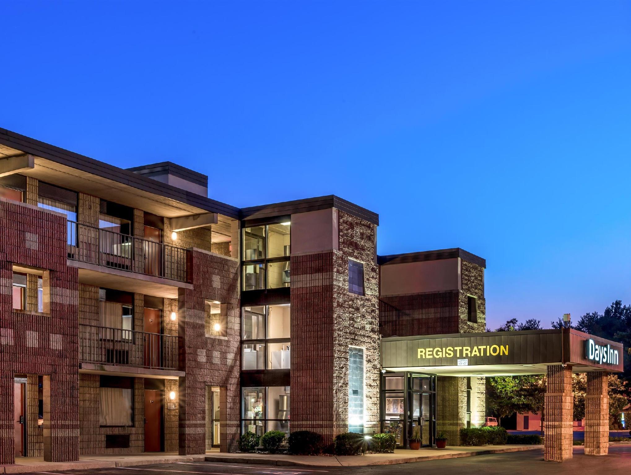 Days Inn By Wyndham Vineland Exterior photo
